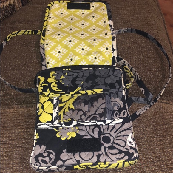 Vera Bradley crossbody - Picture 3 of 8